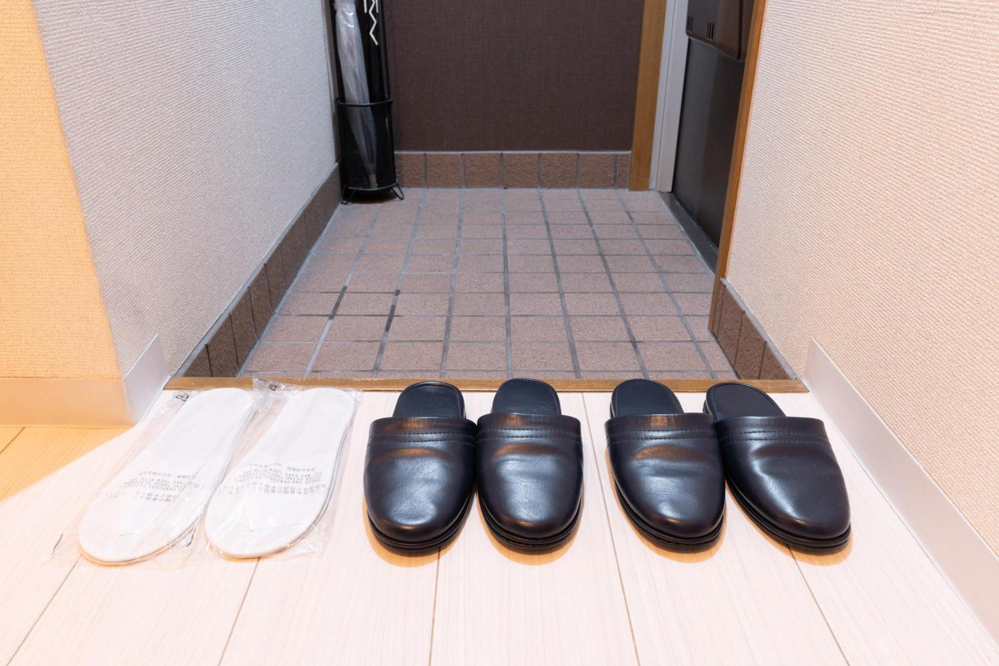 コンフィデンスロン201 Appartement Osaka Buitenkant foto