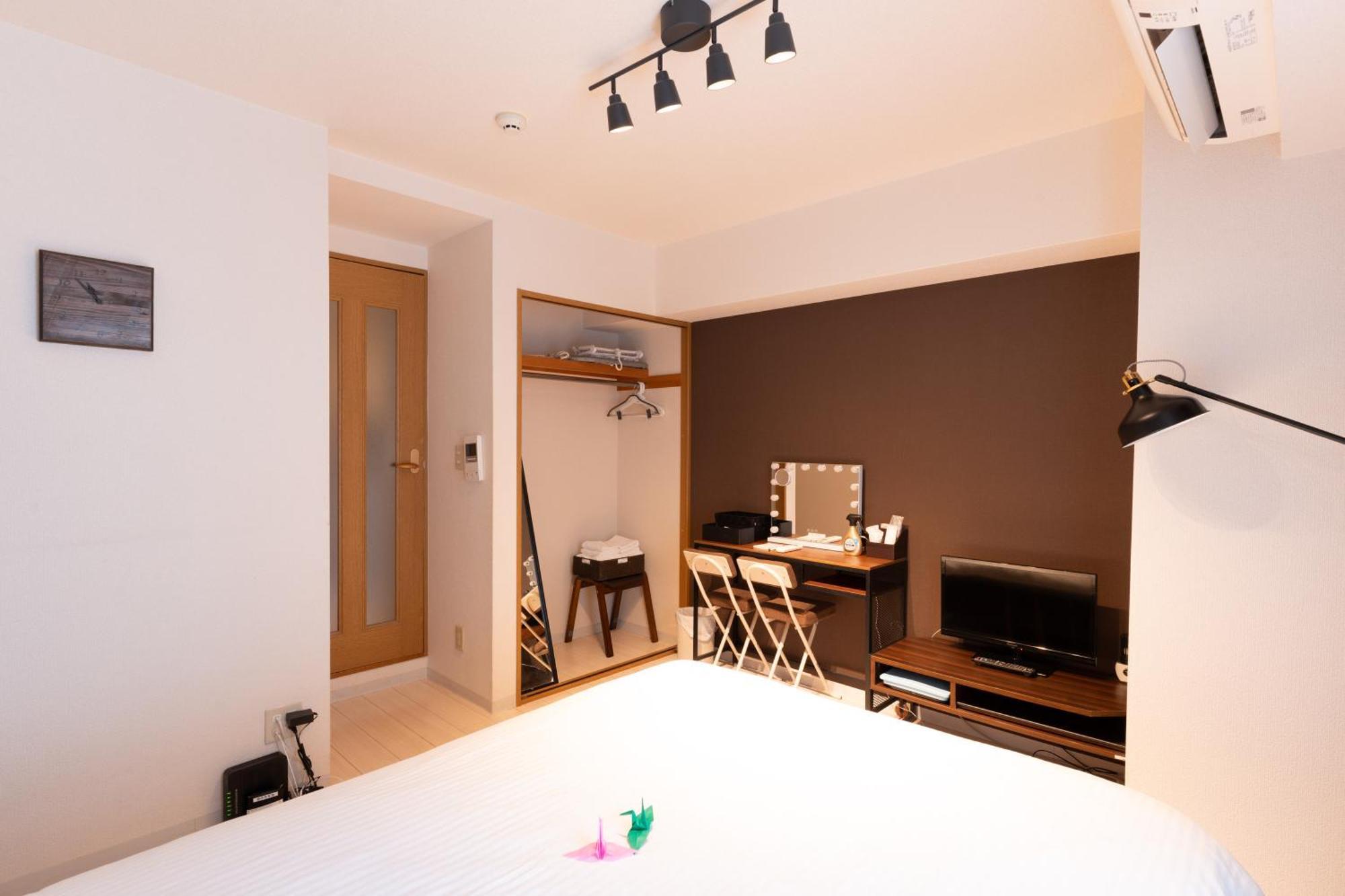 コンフィデンスロン201 Appartement Osaka Buitenkant foto